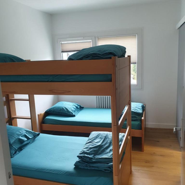 Chalet Jaune PINEA - Chambre Quadruple - Vue sur Montagnes - 3