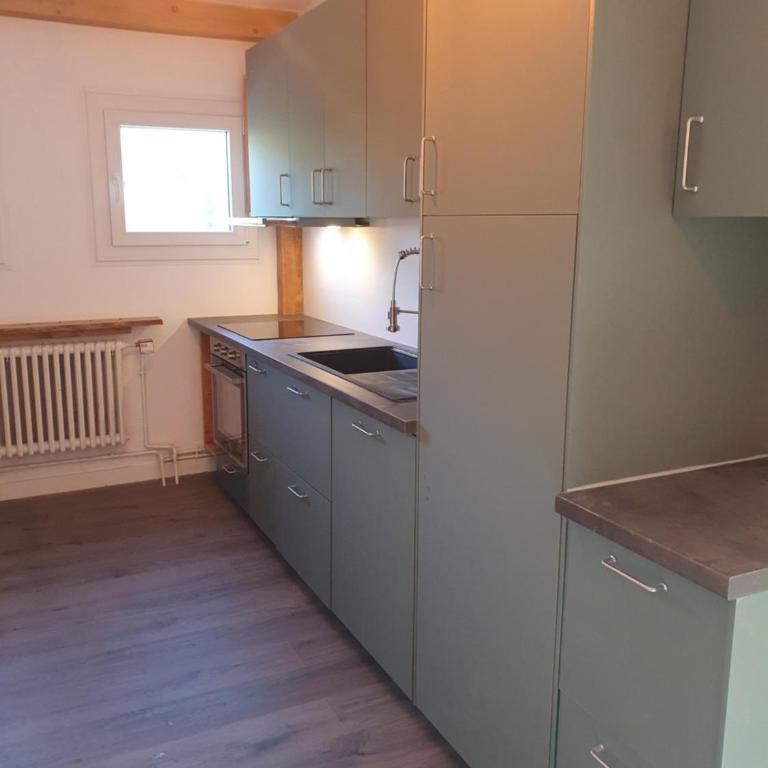 Chalet Jaune PINEA - Chambre Quadruple - Vue sur Montagnes - 7