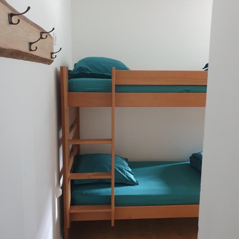 Chalet Jaune CHAMECHAUDE - Familienzimmer mit eigenem Bad - 4