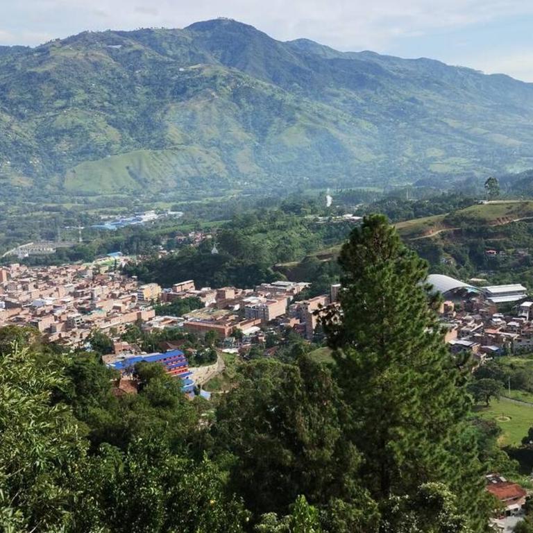 Linda finca, ideal para descansar, vista increíble - Villa - 21