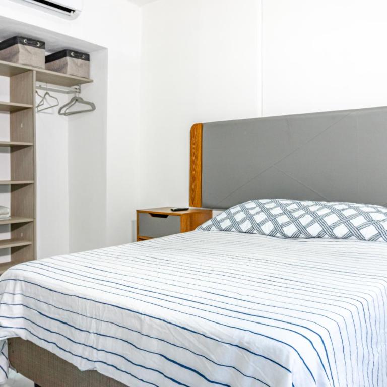 Apartamento con Alberca SmartTV y Jardin - Apartamento de 2 dormitorios - 4