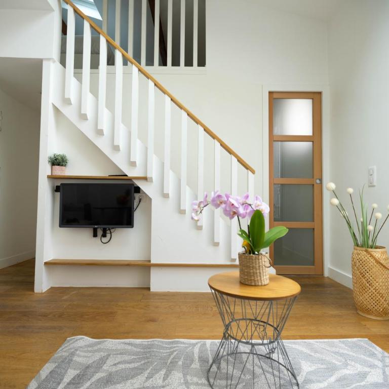 Beatrice et Emmanuel Meublé Eiffel - Appartement avec Mezzanine - 3ème Étage - 7