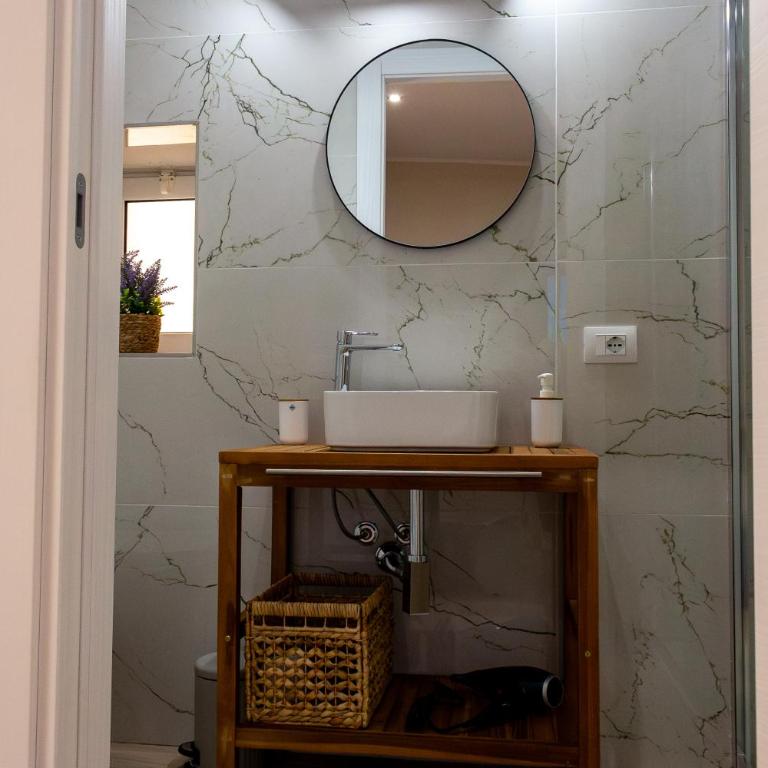 Daria's home apartment rooms - Double Room with Private Bathroom - 11