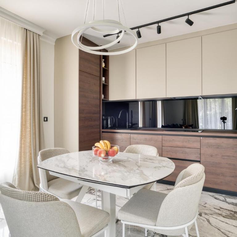 Apt "Royal Oak" 2 Bedroom with Garage Parking - Apartman sa 2 Spavaće Sobe - 5