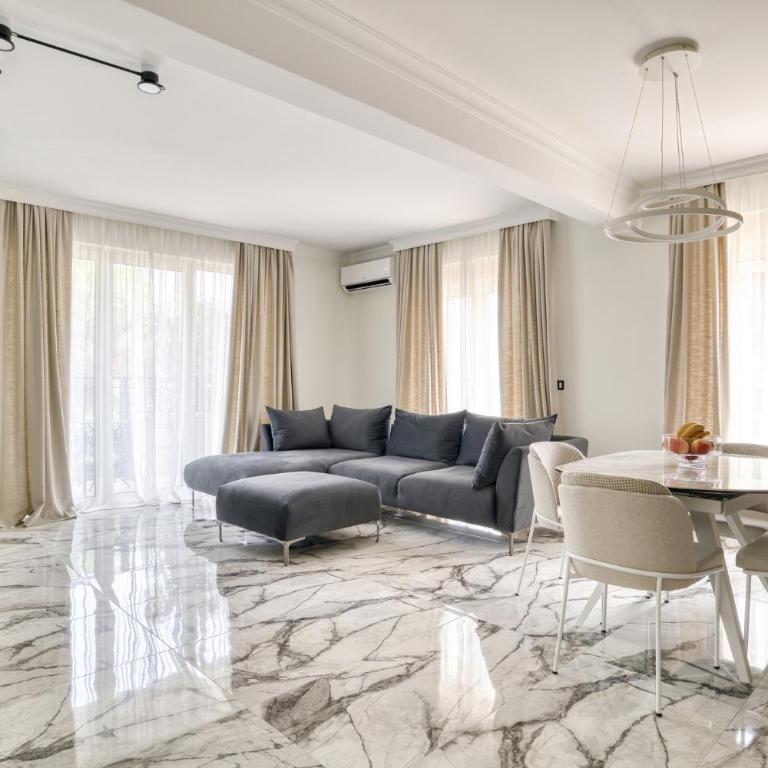 Apt "Royal Oak" 2 Bedroom with Garage Parking - Apartman sa 2 Spavaće Sobe - 3