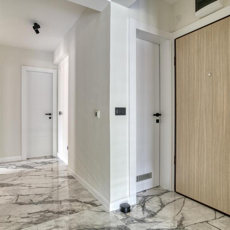 Apt "Royal Oak" 2 Bedroom with Garage Parking - Apartman sa 2 Spavaće Sobe - 18