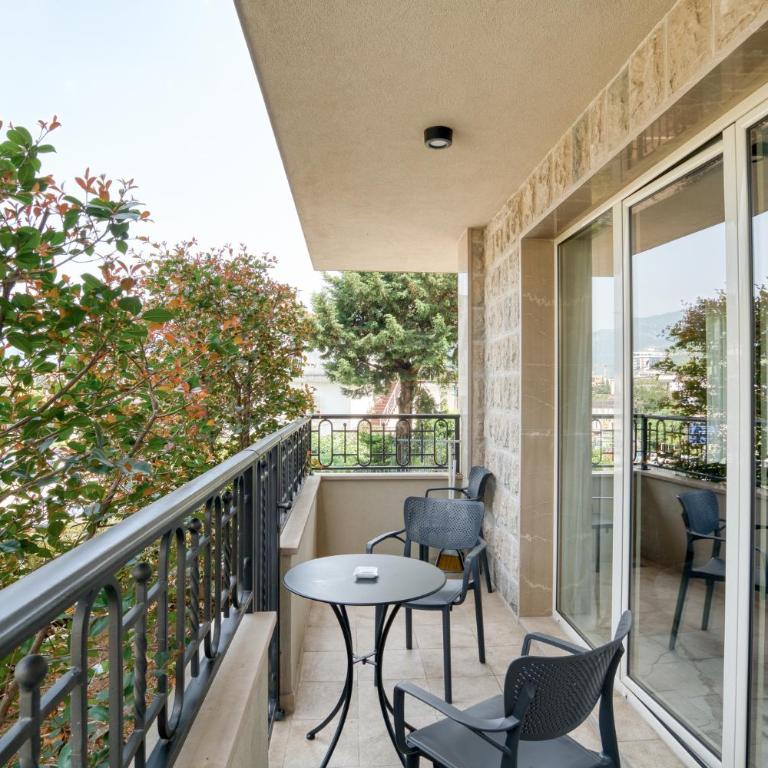 Apt "Royal Oak" 2 Bedroom with Garage Parking - Apartman sa 2 Spavaće Sobe - 36