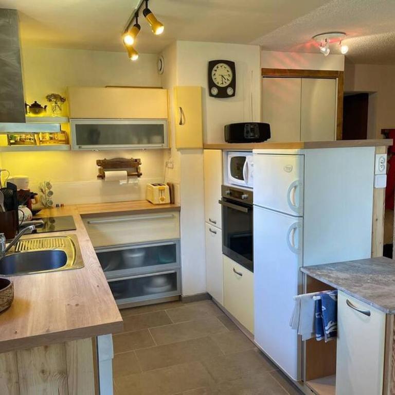 Charming Bright Spacious Village Walk to lift Hike - Appartement 2 Chambres - 25