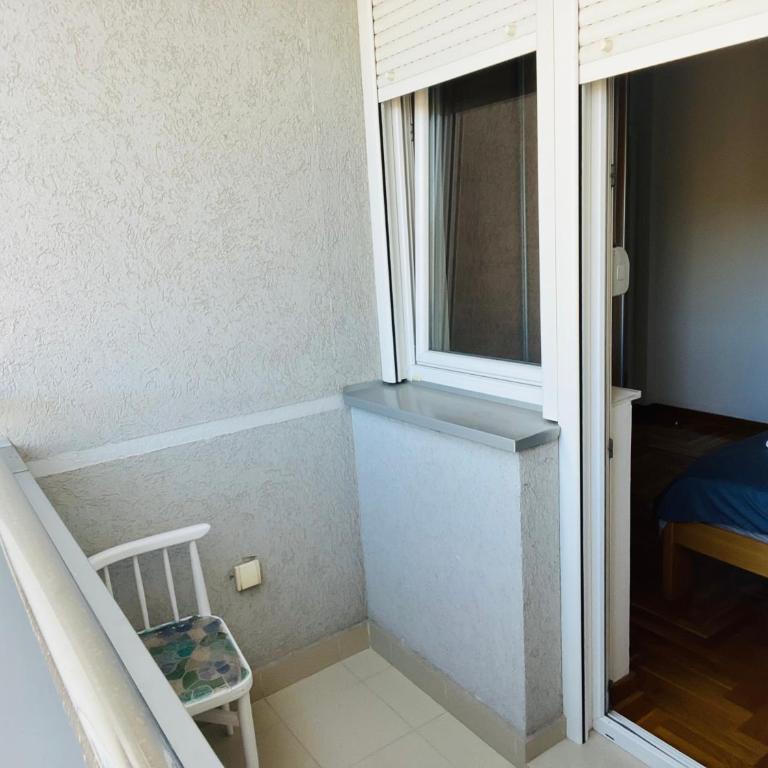 Central and bright 2 bedroom, 3 balconies - Apartman sa 2 Spavaće Sobe - 5