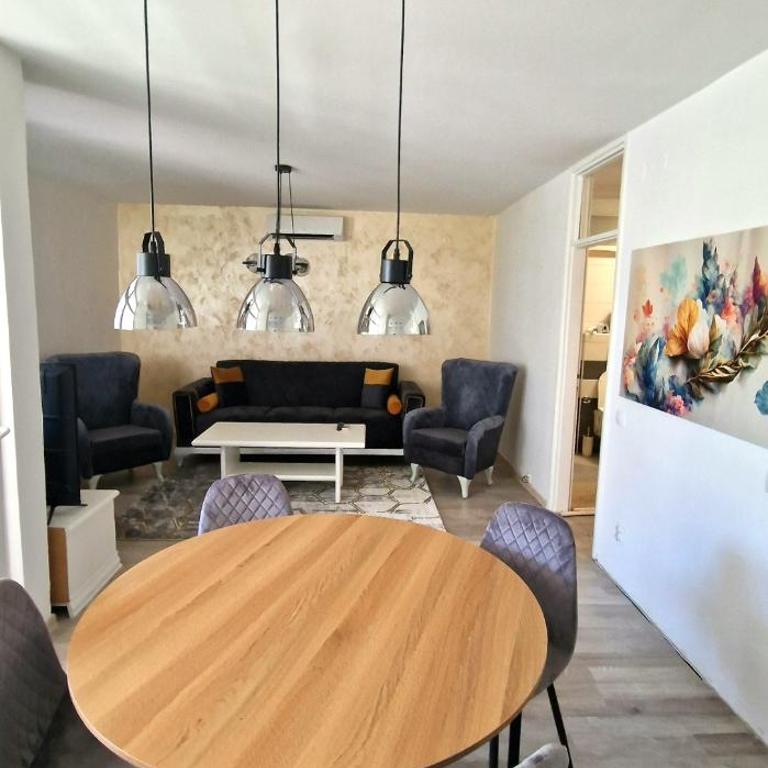 Hidden Gem - Two-Bedroom Apartment - 5