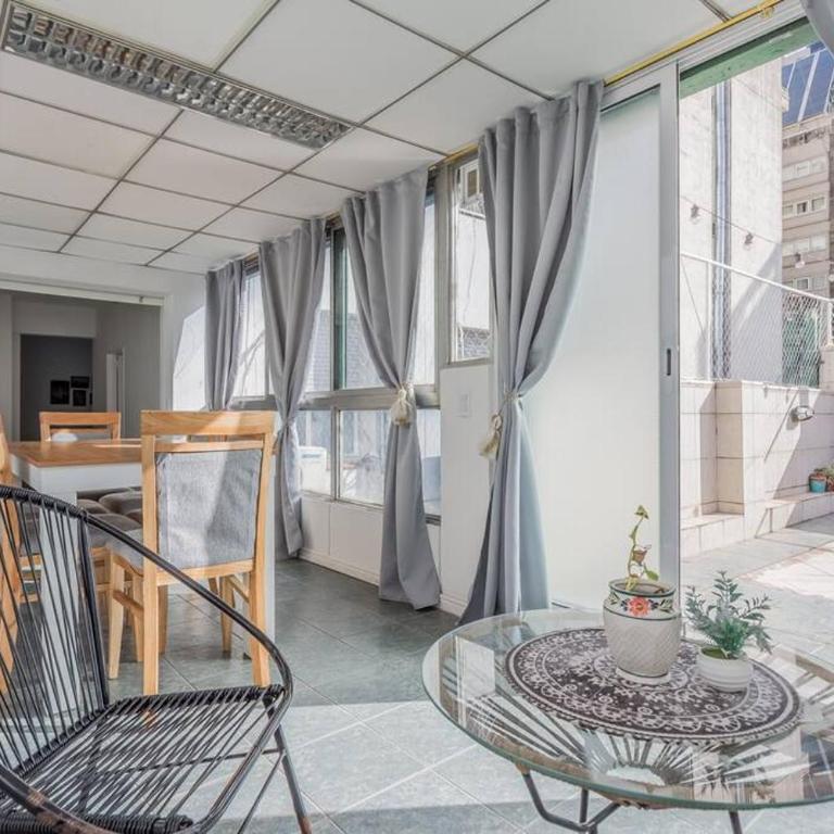Hermoso Departamento Familiar en Pleno Centro - Apartamento de 2 dormitorios - 18
