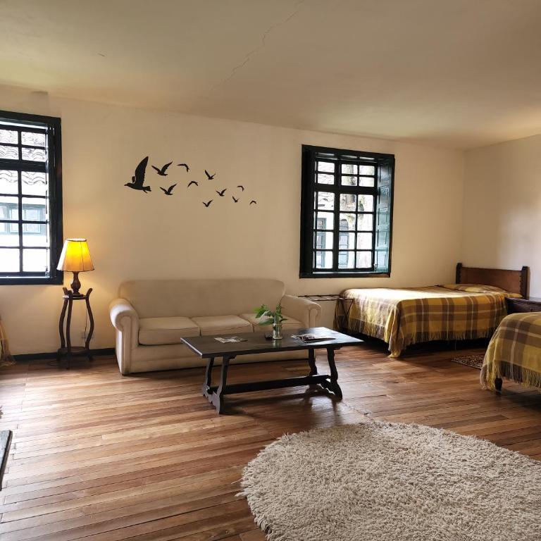 Hacienda Suescún - 300 Años de Historia - Habitación Cuádruple Estándar - 1