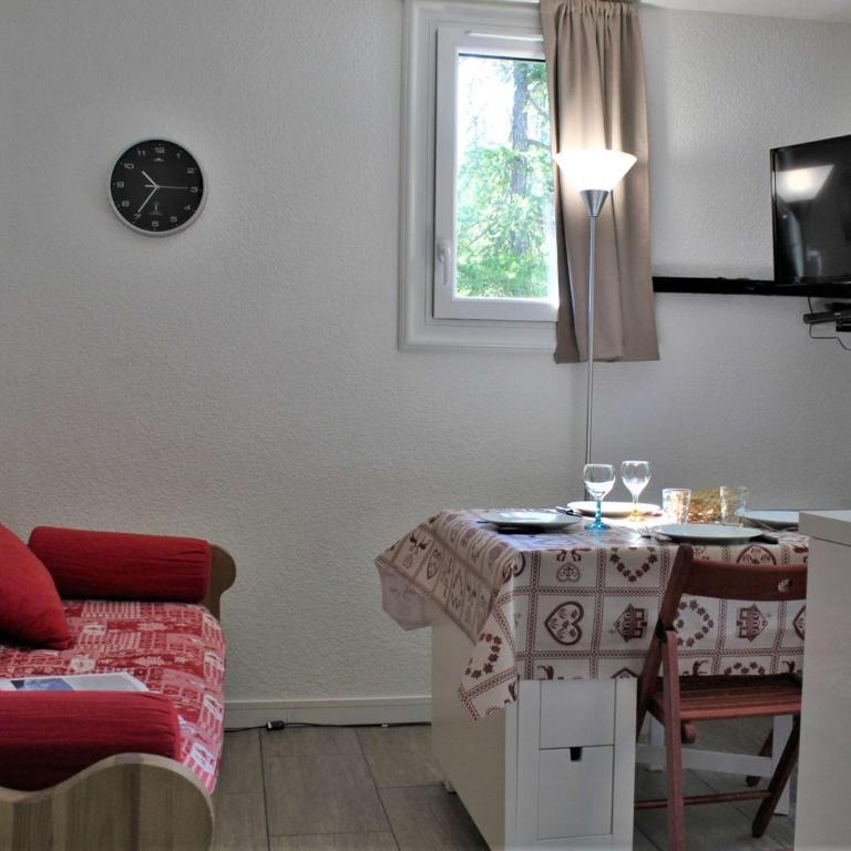 Studio 4 pers. avec balcon sud, calme, parking gratuit - Risoul 1850 - Appartement 1 Chambre - 2