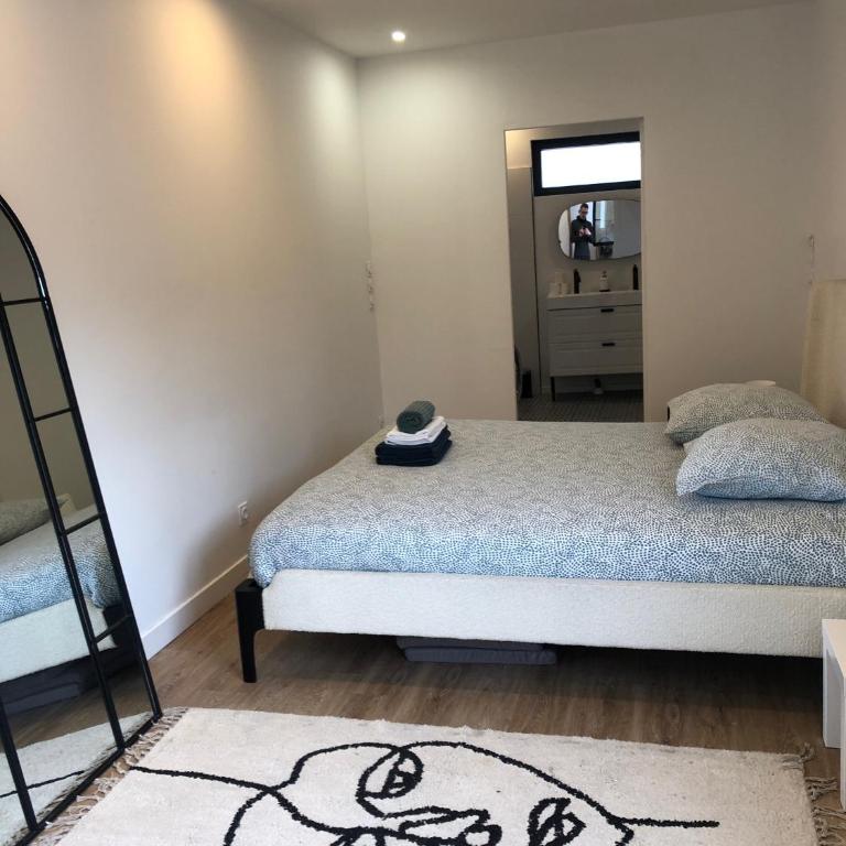 la maison des vignes - Chambre Triple avec Terrasse - 7