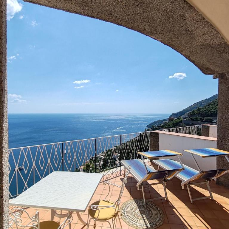 Grand Hotel Excelsior - Camera Matrimoniale con Balcone e Vista Mare - 1