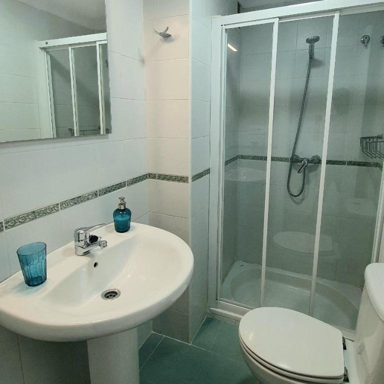PALM TOWER APARTMENT - Three-Bedroom Apartment - 11