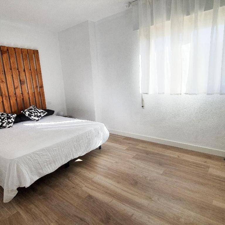 PALM TOWER APARTMENT - Three-Bedroom Apartment - 17