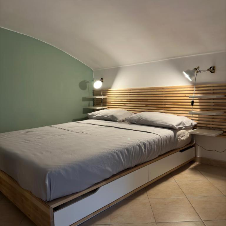 [Verdesera] Idromassaggio, Netflix, Wifi a Porta Susa - One-Bedroom Apartment - 8