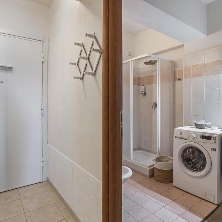 GuestHost - Viareggio Modern Apartment with Wifi! - Appartamento con 1 Camera da Letto - 11
