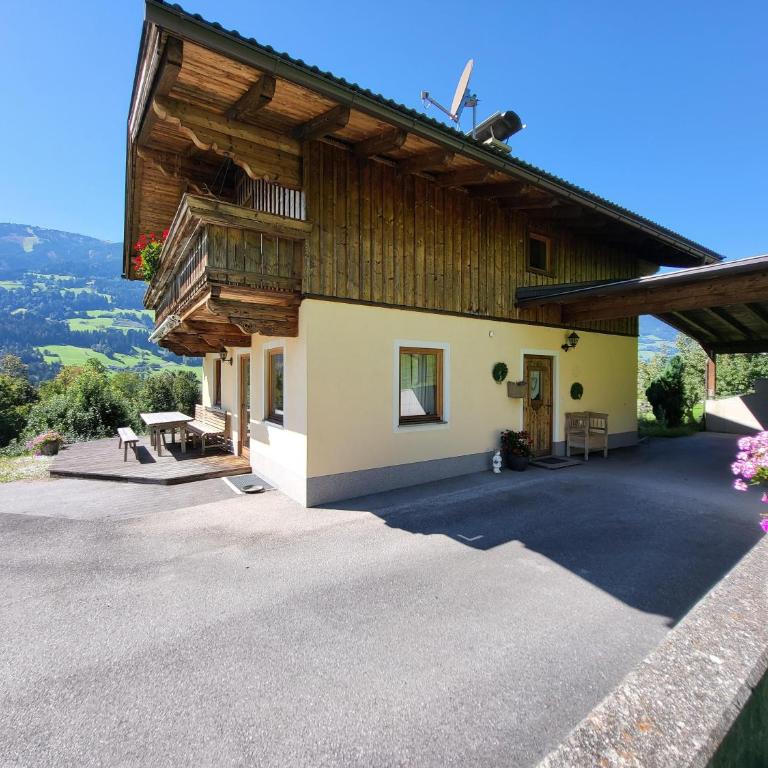 Chalet Romana - Ferienhaus mit Bad - 3