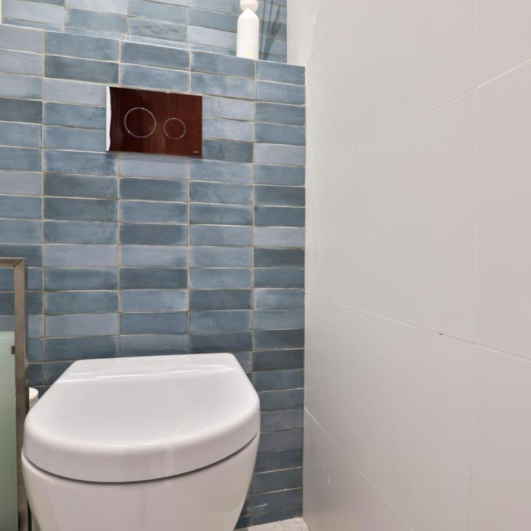 Incroyable vue mer, 2 pièces refait à neuf avec piscine sur le toit/ WIFI/AC - Appartement 1 Chambre - 10