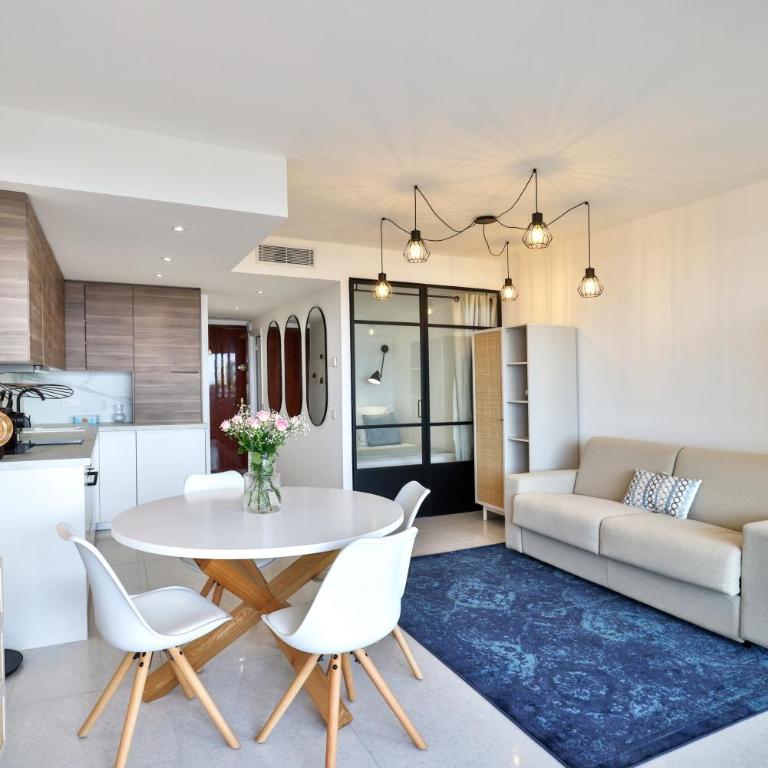 Incroyable vue mer, 2 pièces refait à neuf avec piscine sur le toit/ WIFI/AC - Appartement 1 Chambre - 3