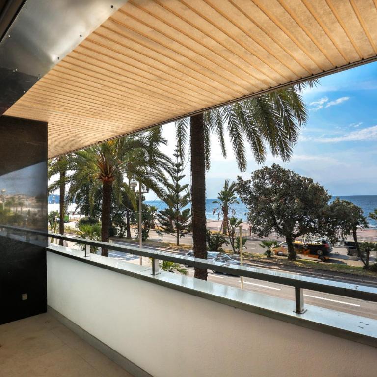 Incroyable vue mer, 2 pièces refait à neuf avec piscine sur le toit/ WIFI/AC - Appartement 1 Chambre - 14