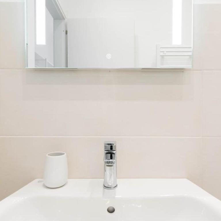 Darsena Flexyrent - Appartamento con 2 Camere da Letto - 10