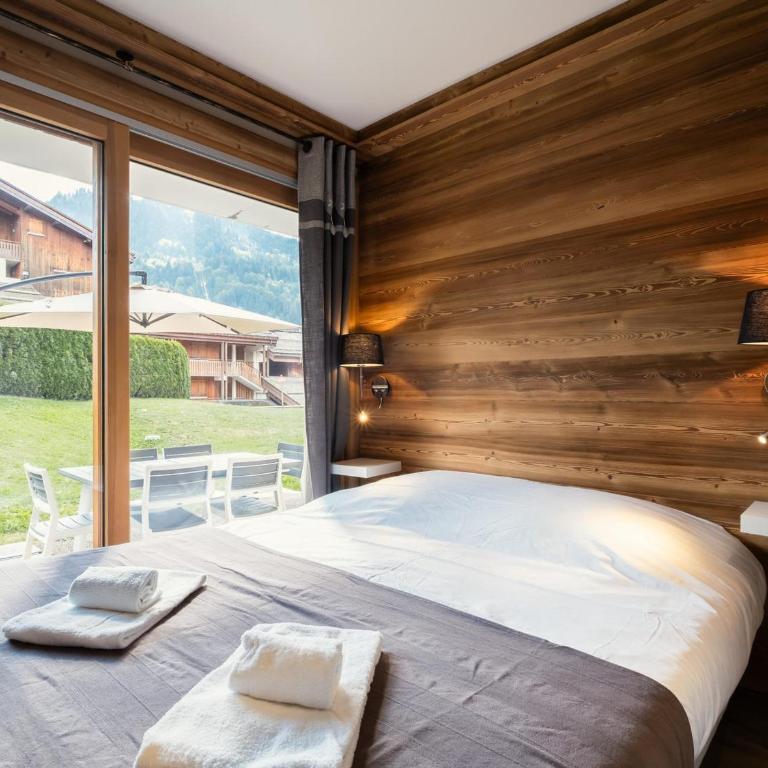 Appart 3★, 6 pers, terr. sud, centre La Clusaz, à 50m pistes, animaux admis - FR-1-304-190 - Appartement (6 Adultes) - 3