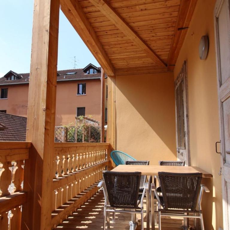 Le Royale w balcony - Apartment - 23