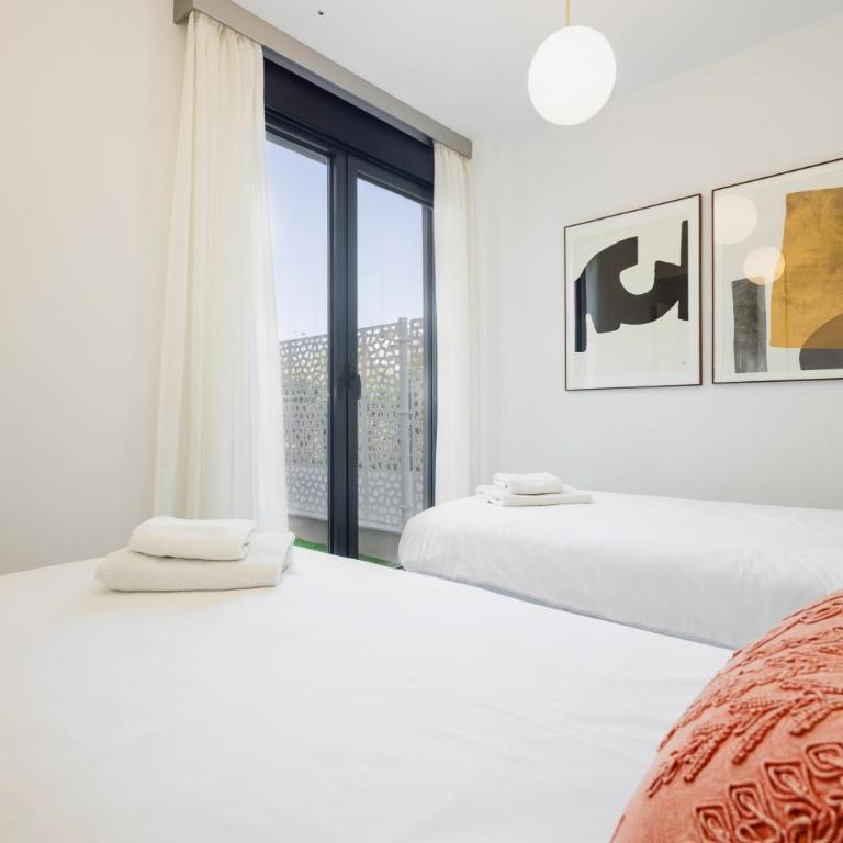 Luxurious 2 bedroom apartment close to the beach in Estepona - Apartamento de 2 dormitorios - 26