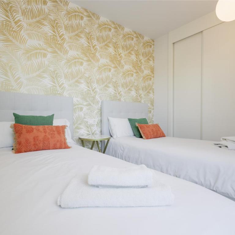 Luxurious 2 bedroom apartment close to the beach in Estepona - Apartamento de 2 dormitorios - 27