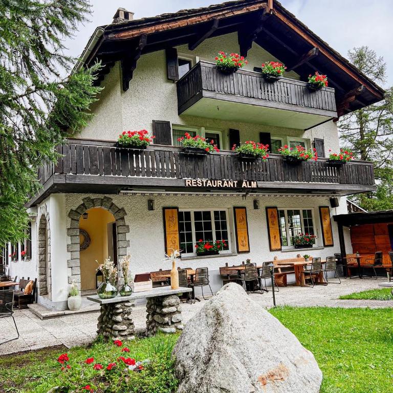 Chalet Alm - Apartment mit Blick auf die Berge - 16