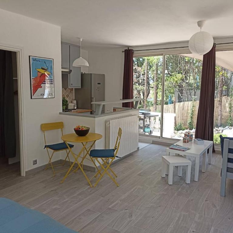 Studio with garden and pool - Appartement 1 Chambre - 15