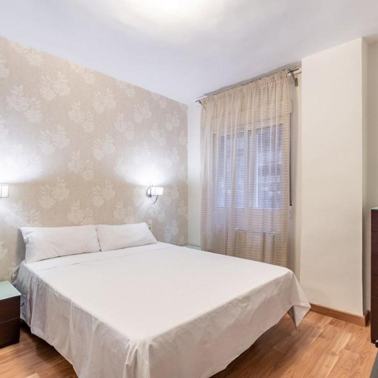 tuGuest Castañeda Apartment - Two-Bedroom Apartment - 5