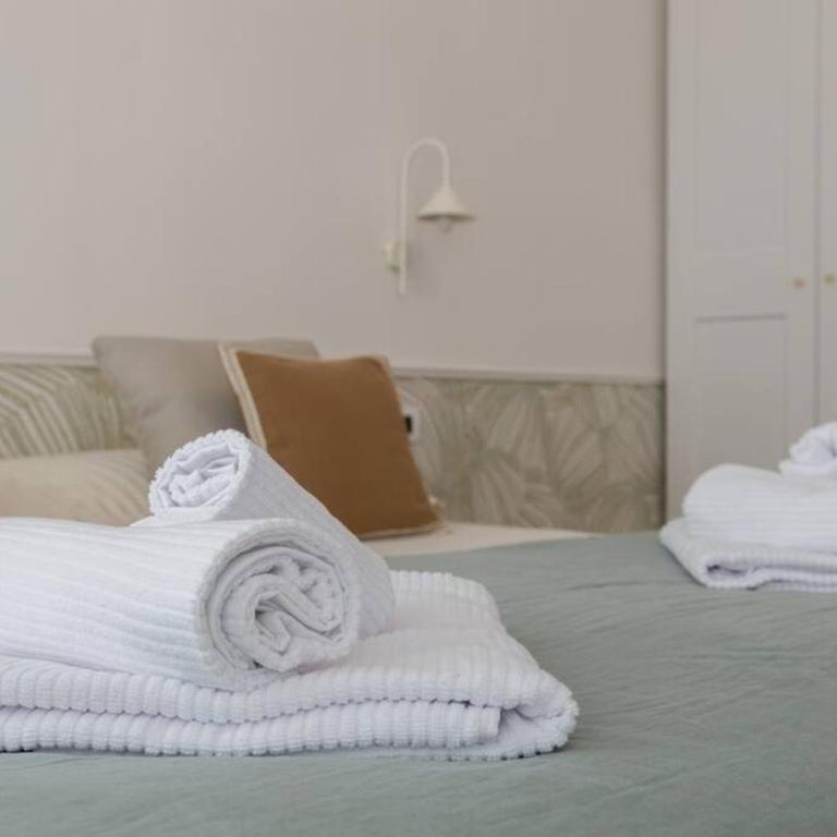Foscolo46 - Elegante e Luminoso - NaonBnB - Appartamento con 2 Camere da Letto - 13