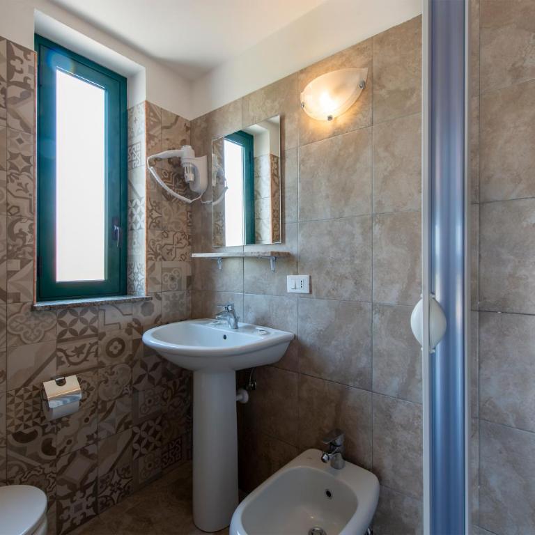 Villaggio Alkantara - Camera Matrimoniale/Doppia con Letti Singoli - 10