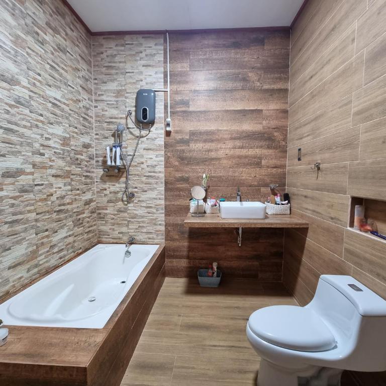 Martina House - Three-Bedroom House - 11