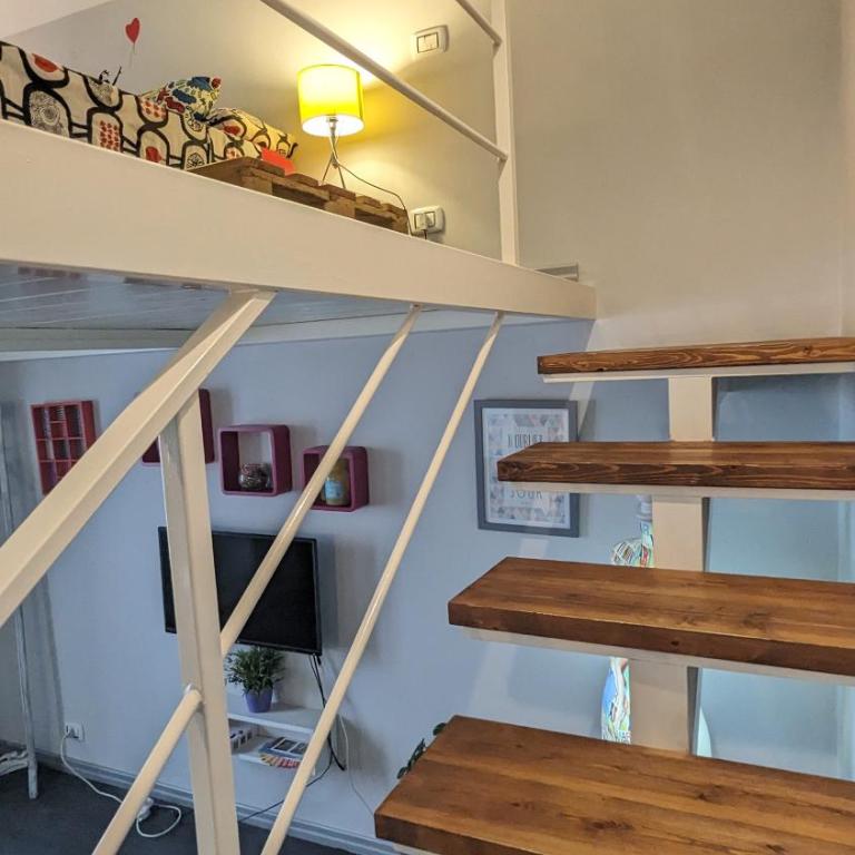 Frida Guest House - Studio with Balcony - 17