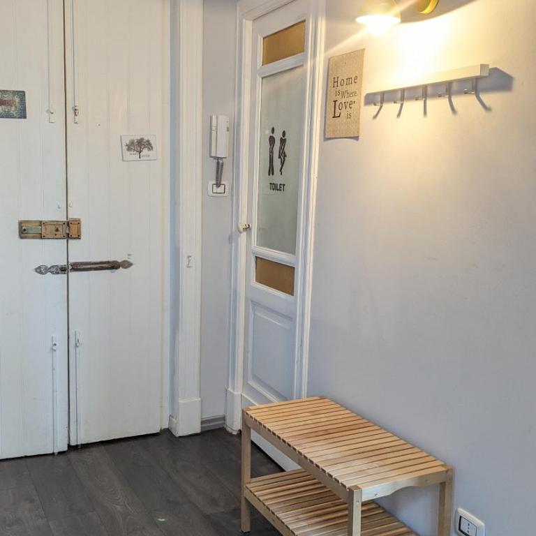 Frida Guest House - Studio with Balcony - 15