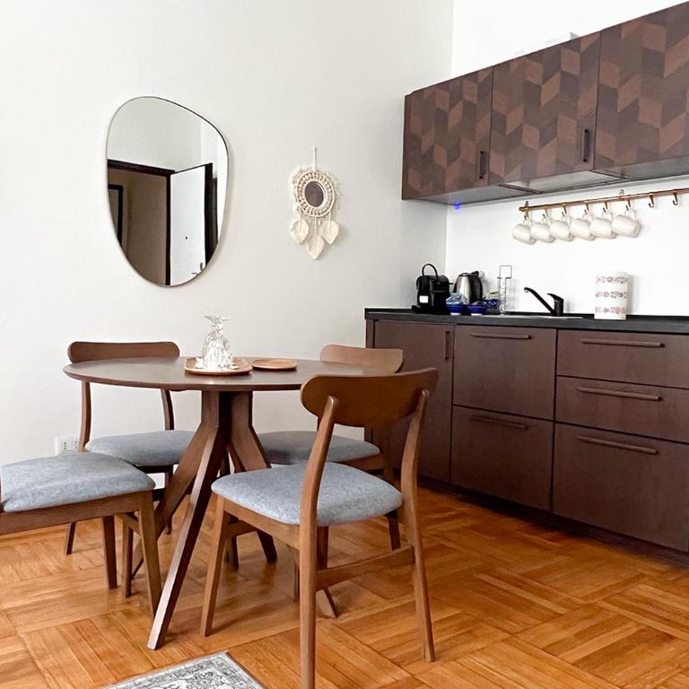 Cozy Duomo - Elegant & Quiet, 300m from Cathedral - Two-Bedroom Apartment - 3
