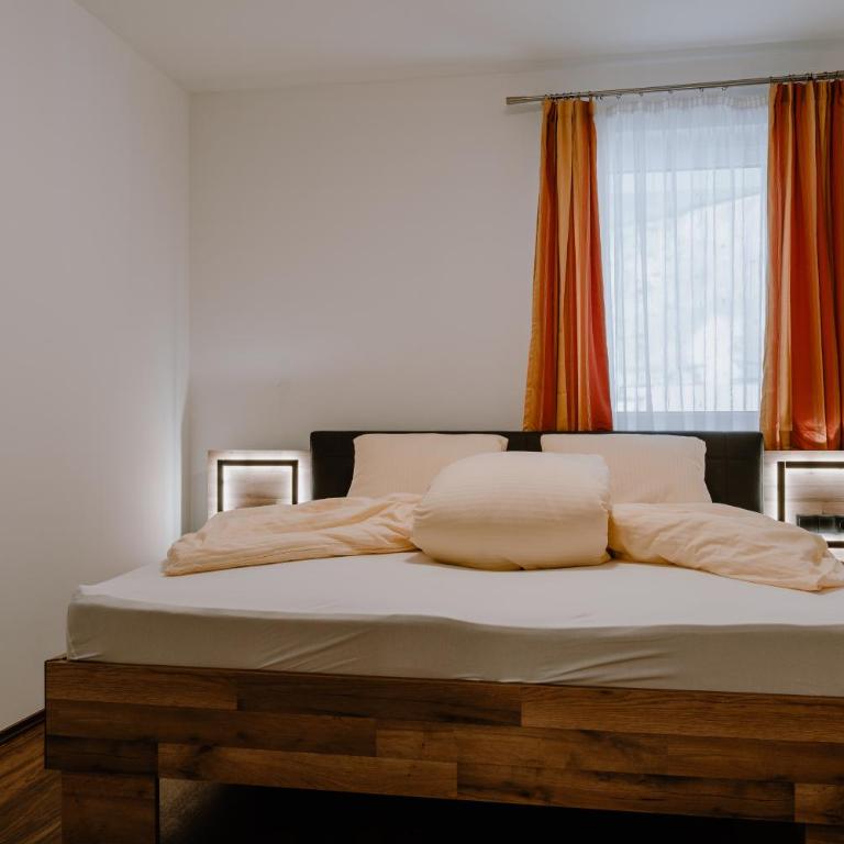 Appartement Sporthütte Fiegl - Apartment mit 2 Schlafzimmern und Terrasse - 4