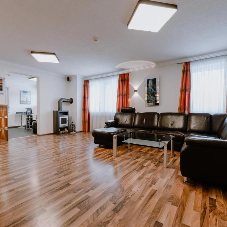 Appartement Sporthütte Fiegl - Apartment mit 2 Schlafzimmern und Terrasse - 2