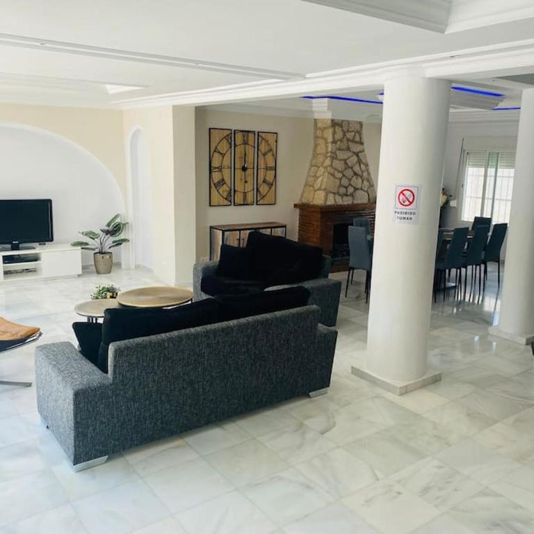 Sunny Villa Mijas with large pool free parking - Casa de 3 dormitorios - 21