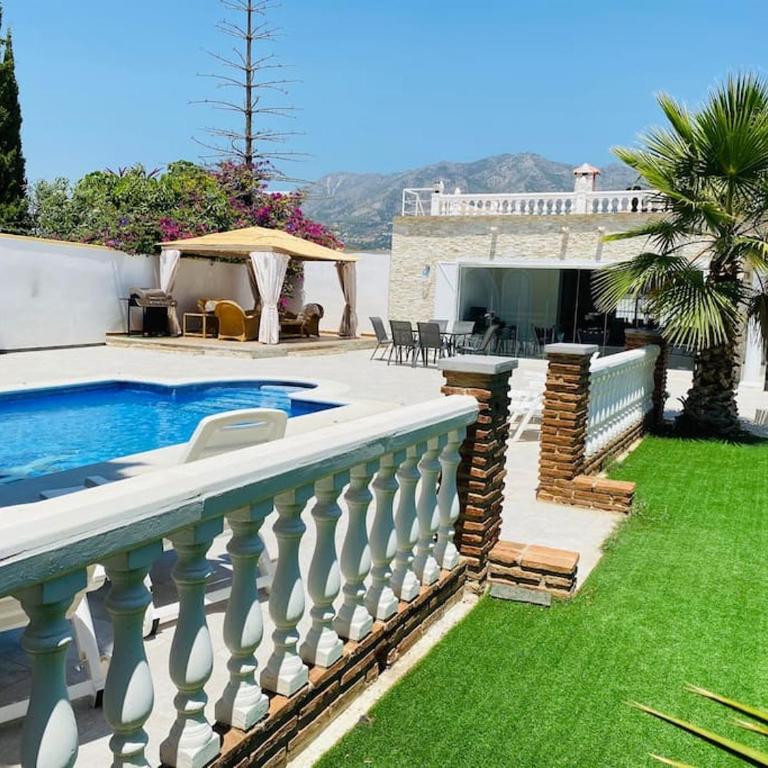 Sunny Villa Mijas with large pool free parking - Casa de 3 dormitorios - 41