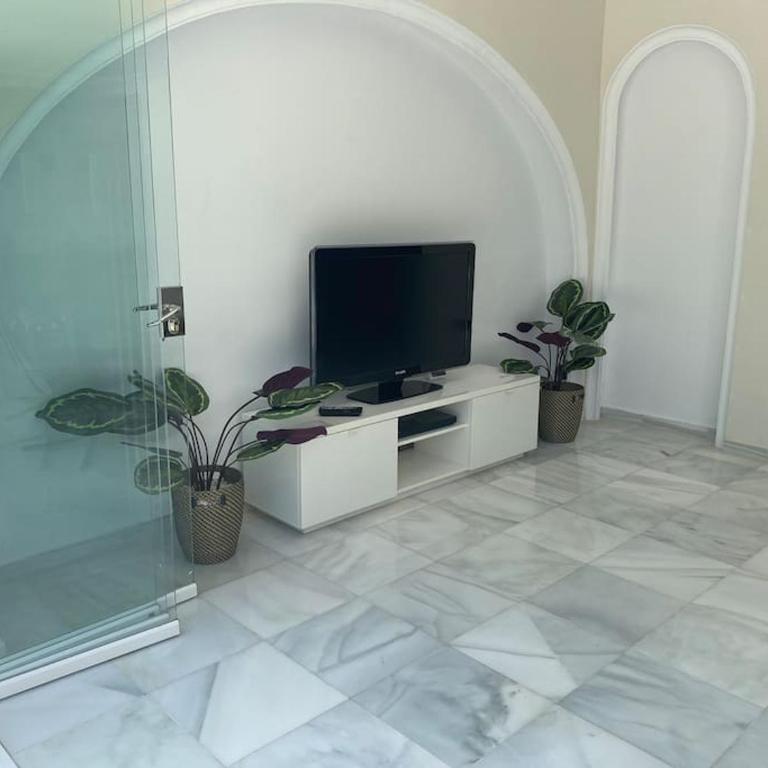 Sunny Villa Mijas with large pool free parking - Casa de 3 dormitorios - 54