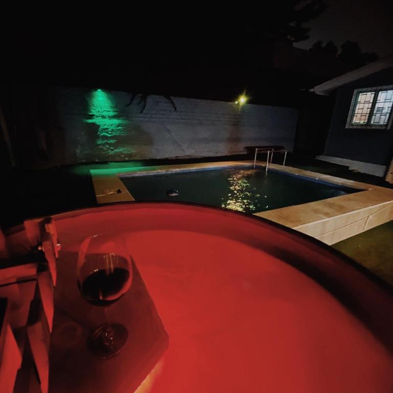 CASA 1er piso con piscina temperada, tinaja y quincho próxima a Playa San Alfonso - Casa de 3 dormitorios - 4