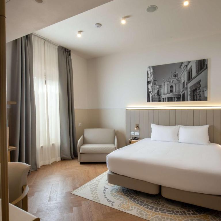 Cosmopolita Rome Colosseum, Tapestry Collection by Hilton - Camera King Superior con Poltrona-Letto - 2