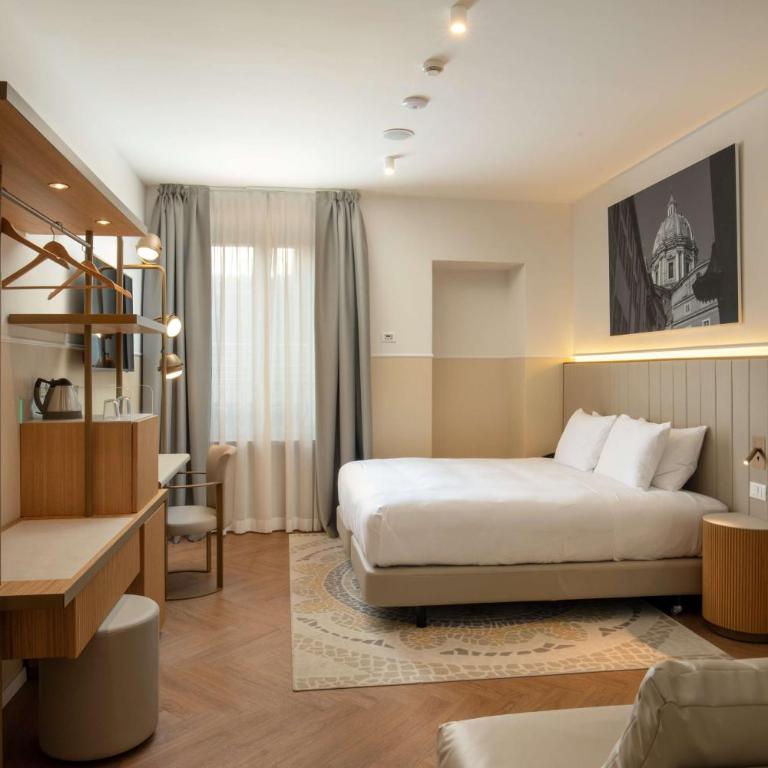 Cosmopolita Rome Colosseum, Tapestry Collection by Hilton - Camera King Superior con Divano-Letto - 1