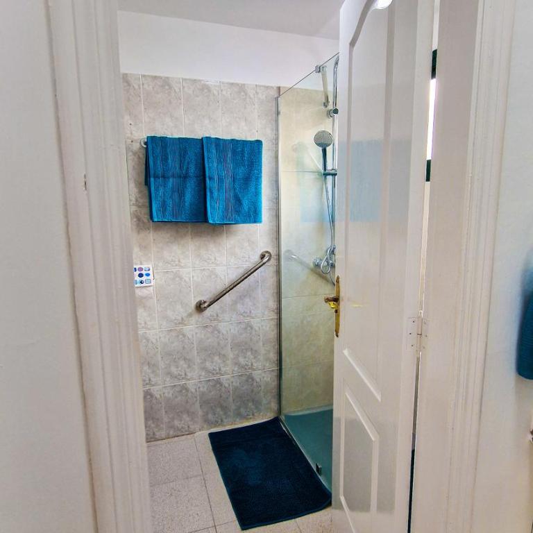 Two-bedroom apartment with two large terraces - Two-Bedroom Apartment - 9